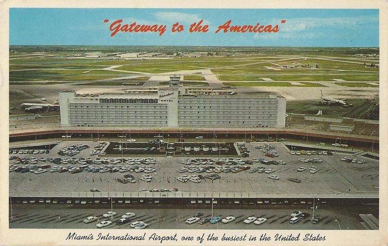 USA FL Miami ARPT 11.jpg :: USA, Florida, Miami. Image courtesy of John Anderson.