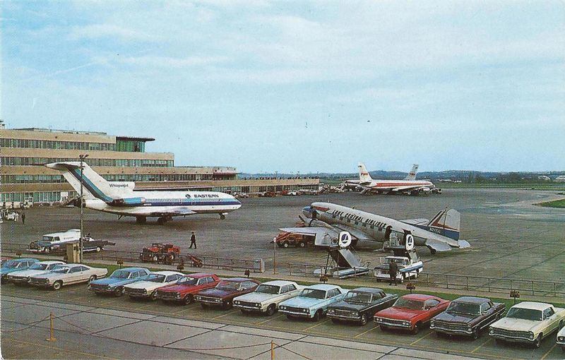 USA PA Pittsburgh ARPT 10.jpg :: USA, Pennsylvania, Pittsburgh. Image courtesy of John Anderson.