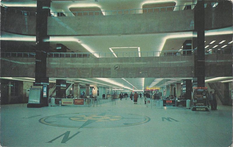 USA PA Pittsburgh ARPT 11.jpg :: USA, Pennsylvania, Pittsburgh. Image courtesy of John Anderson.