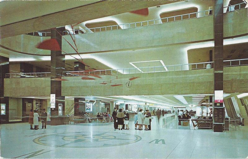 USA PA Pittsburgh ARPT 13.jpg :: USA, Pennsylvania, Pittsburgh. Image courtesy of John Anderson.