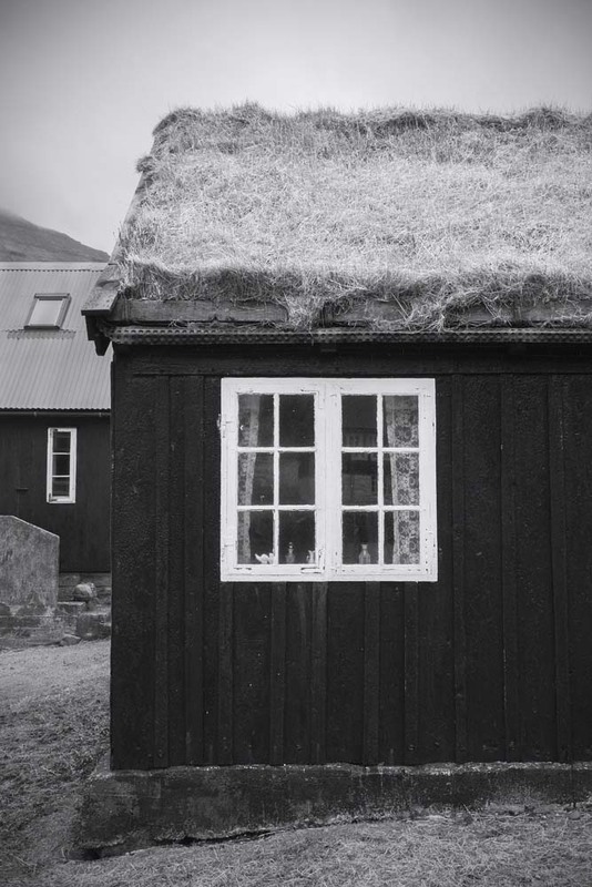 FO2022002w GjgvLiving2.jpg :: Faroe Village Life 2