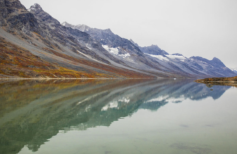 GL2024_059w TundraReflection.jpg :: Tundra Reflection