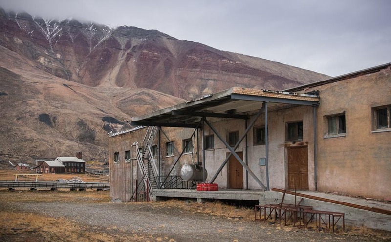 SJ2019_013w OldMine.jpg :: Pyramiden