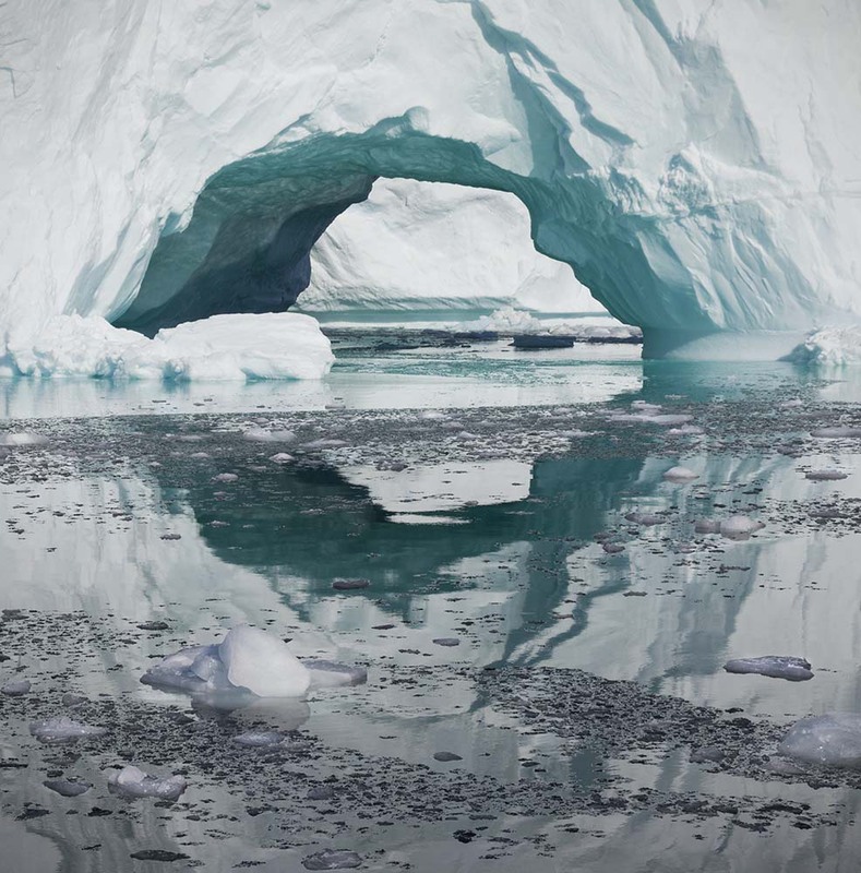 GL2024_044 IceArch.jpg :: Ice Arch