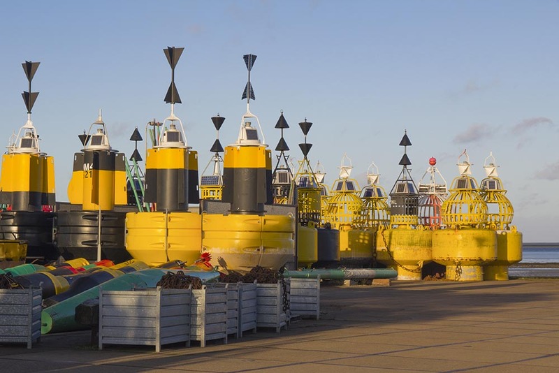NL13U001 Buoys.jpg :: Buoys Unlimited