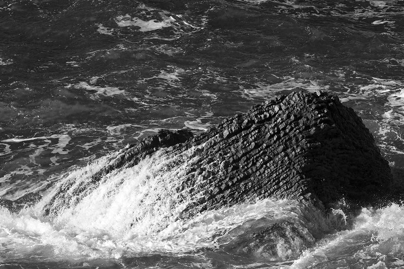 Rock_9346 BW.jpg