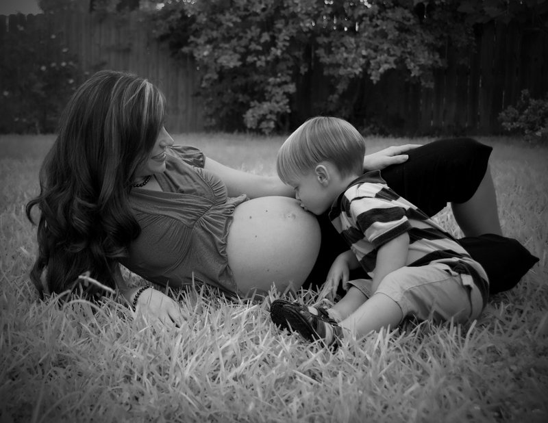 2010 05 23_Christi 7months pregnant_0571_edited-2.jpg