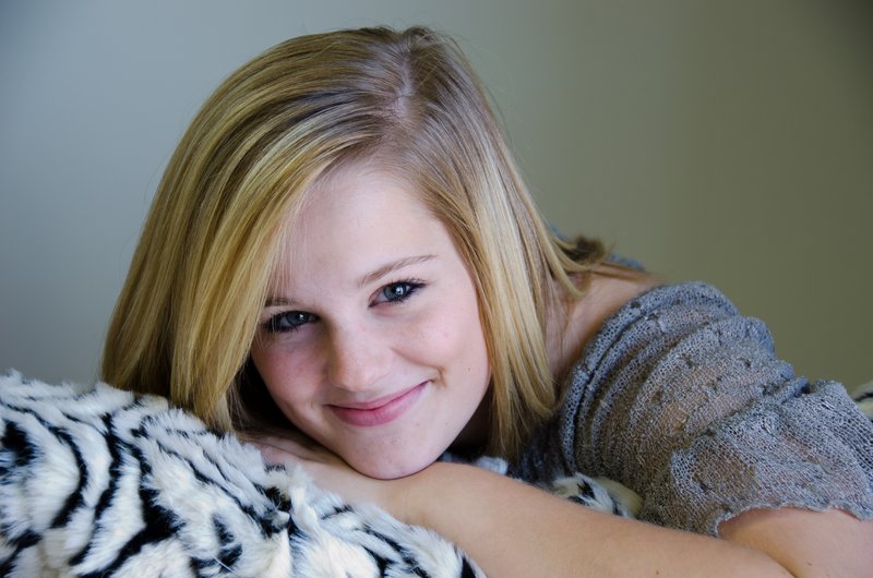 Senior 6641.jpg :: By: Fox Photography