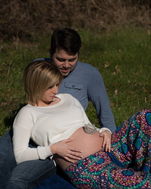 Pregnancy Outdoor.jpg