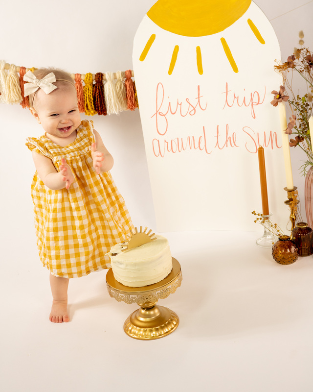 Baby One year cake smash.jpg :: First Trip around the sun