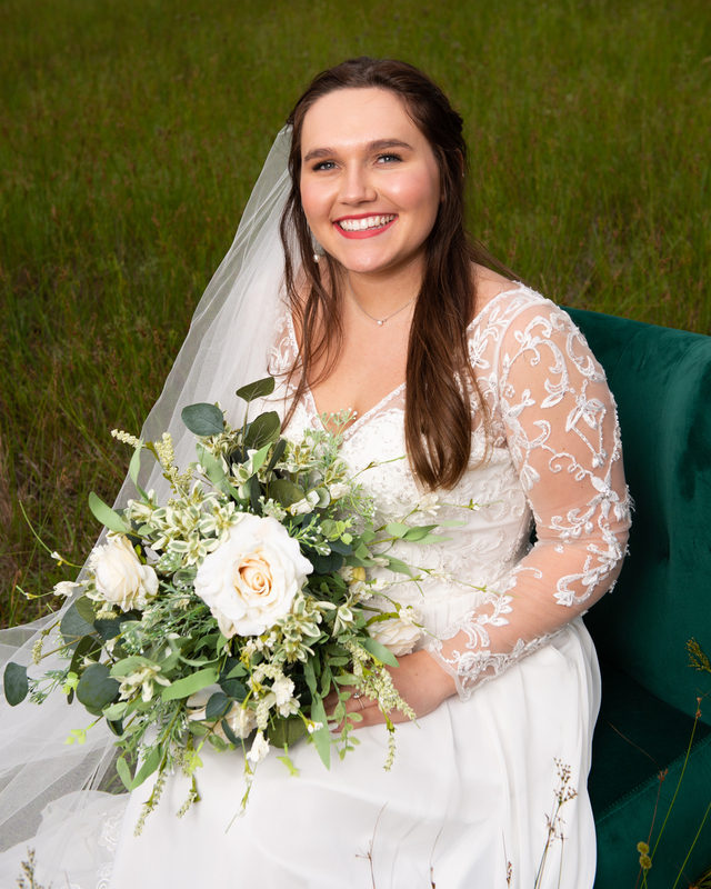Bride outside 1.jpg