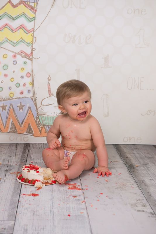 Cake Smash Im one boy.jpg