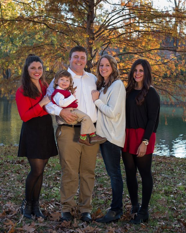 Family Outdoor in fall.jpg