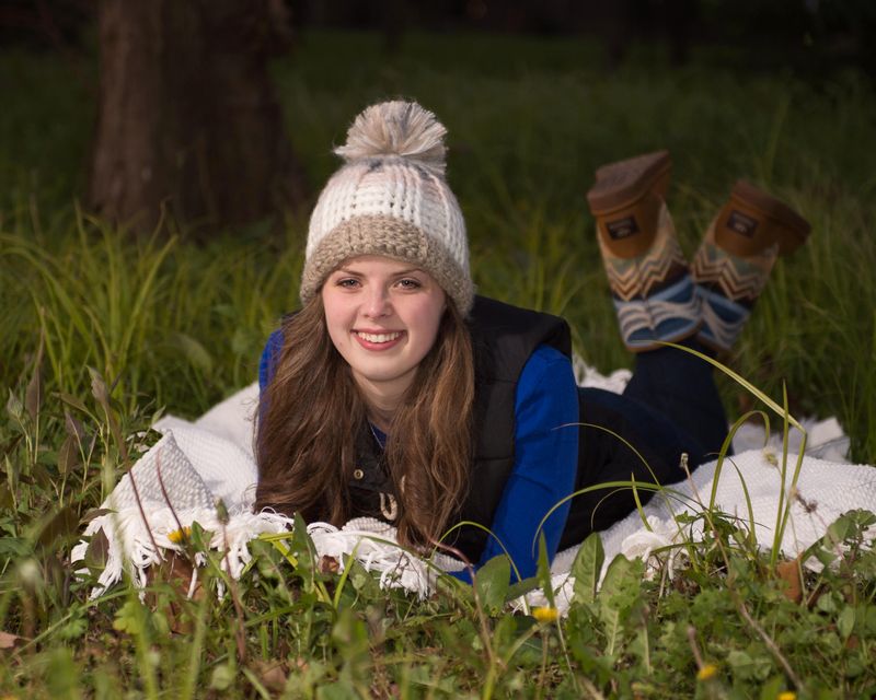 Senior portrait outside winter.jpg