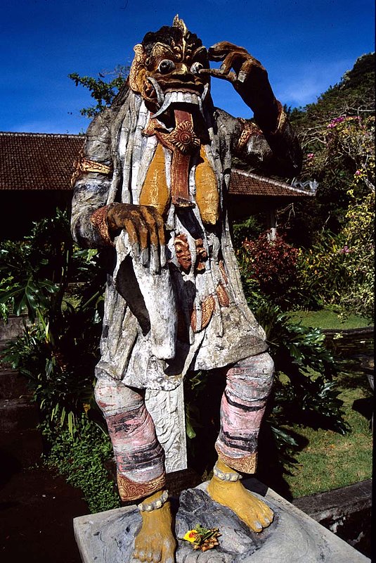 Bali Statue 14.jpg