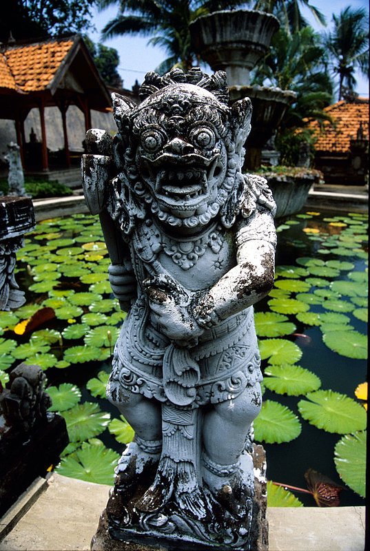 Bali Statue 22.jpg
