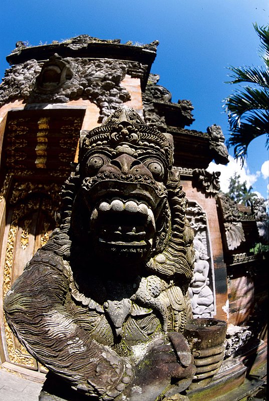 Bali Statue 30.jpg