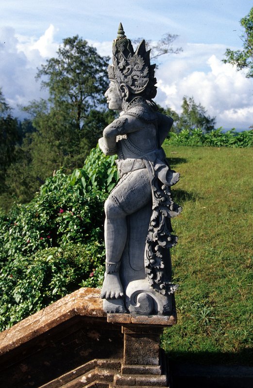 Bali Statue 7.jpg
