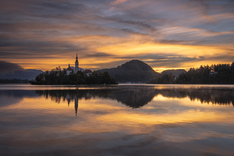 Lake Bled sunrise.jpg