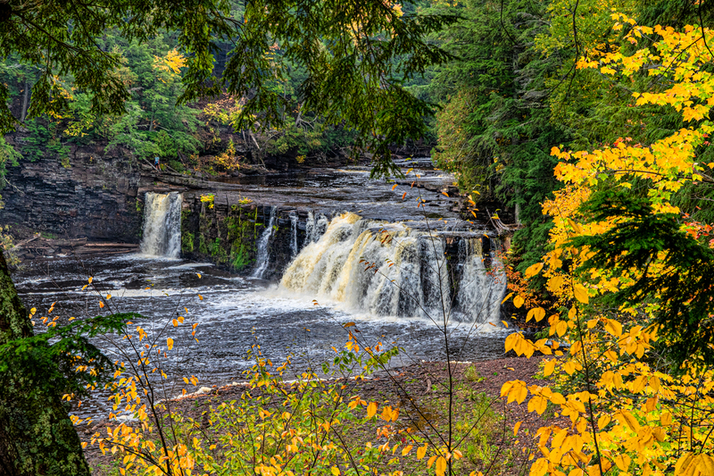 Manabezho Falls Lookout.jpg