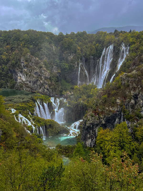 Veliki Slap Waterfall.jpg