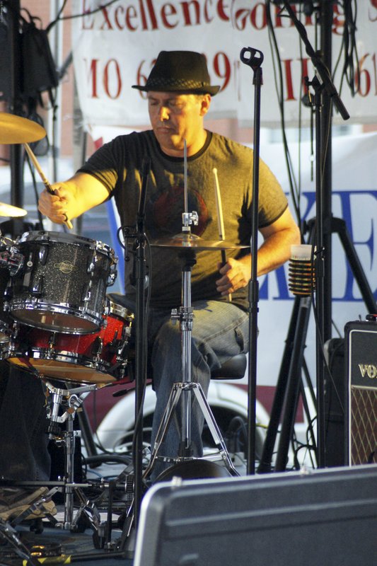 PMHank-10.jpg :: SONY DSC