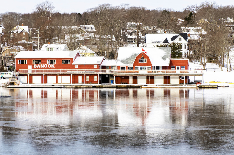 Lake Banook.jpg
