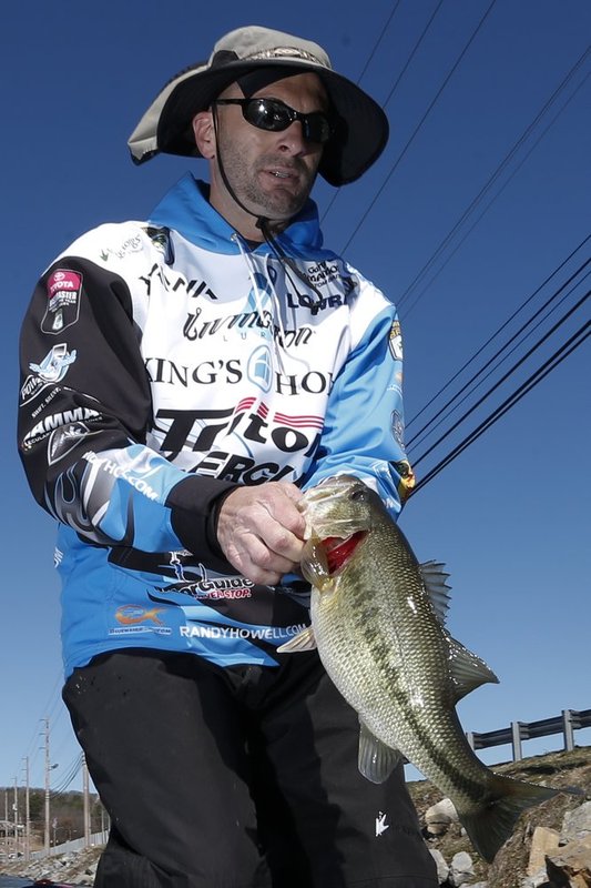 BASSMASTER Classic ALHY    1020     .jpg :: first day of the BASSMASTER Classic Friday Feb. 21, 2014 in Guntersville, Ala. (Photo/Hal Yeager)