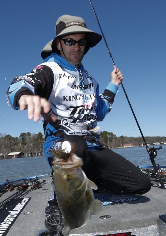 BASSMASTER Classic ALHY    1039     .jpg :: first day of the BASSMASTER Classic Friday Feb. 21, 2014 in Guntersville, Ala. (Photo/Hal Yeager)