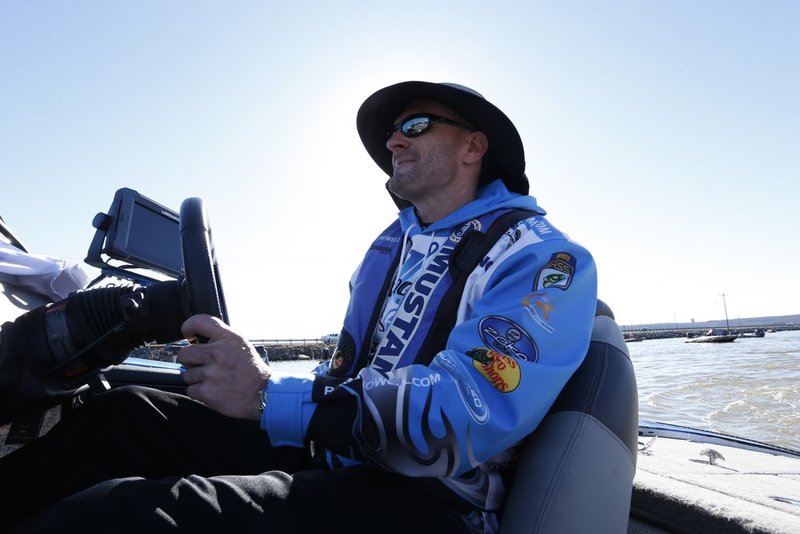 BASSMASTER Classic ALHY    1153     .jpg :: first day of the BASSMASTER Classic Friday Feb. 21, 2014 in Guntersville, Ala. (Photo/Hal Yeager)
