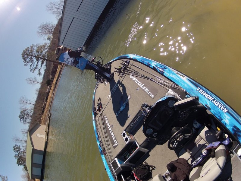 BASSMASTER Classic ALHY    1369     .jpg :: first day of the BASSMASTER Classic Friday Feb. 21, 2014 in Guntersville, Ala. (Photo/Hal Yeager)