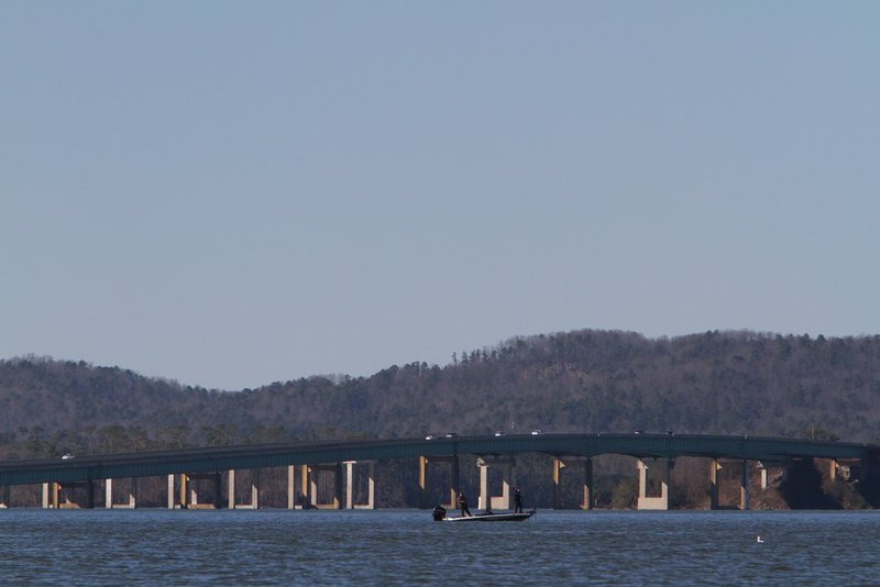 BASSMASTER Classic ALHY    294     .jpg :: first day of the BASSMASTER Classic Friday Feb. 21, 2014 in Guntersville, Ala. (Photo/Hal Yeager)