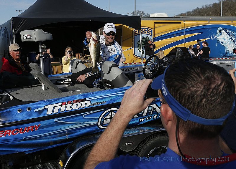 BASSMASTER Classic ALHY    572     .jpg :: second day of the Bassmaster Classic Saturday Feb. 22, 2014 in Guntersville, Ala. (Photo/Hal Yeager)