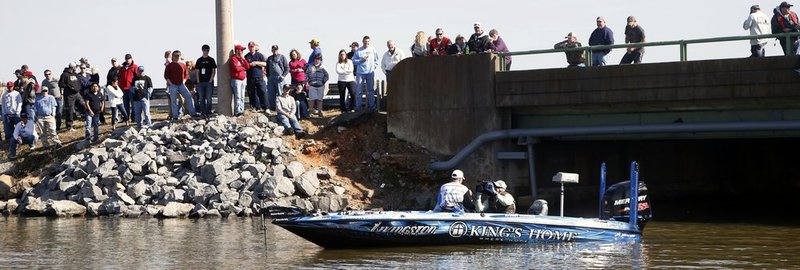 BASSMASTER Classic ALHY    582     .jpg :: on the final day of the Bassmaster Classic Sunday Feb. 23, 2014 in Guntersville, Ala. (Photo/Hal Yeager)