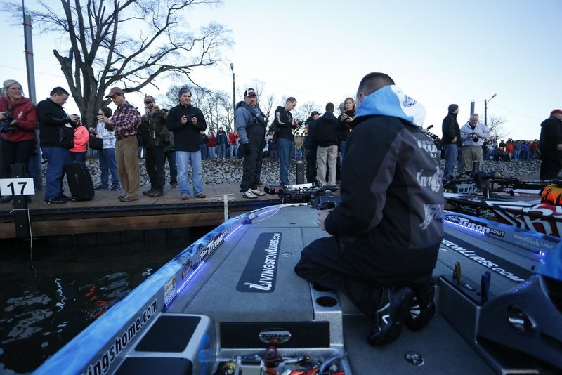 BASSMASTER Classic ALHY    619     .jpg :: first day of the BASSMASTER Classic Friday Feb. 21, 2014 in Guntersville, Ala. (Photo/Hal Yeager)