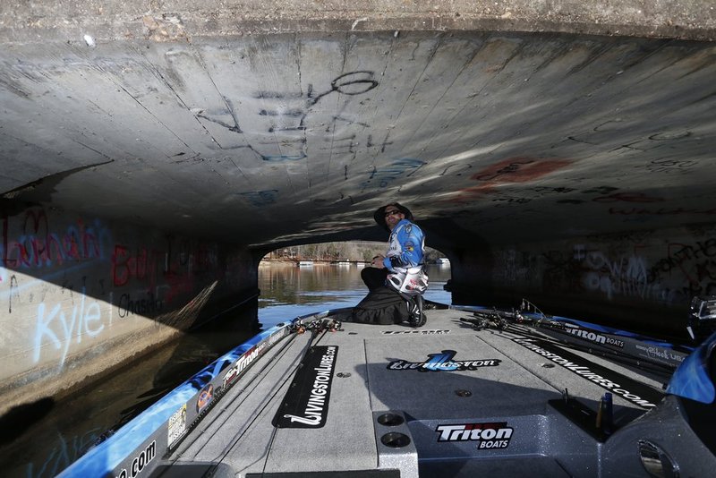 BASSMASTER Classic ALHY    779     .jpg :: first day of the BASSMASTER Classic Friday Feb. 21, 2014 in Guntersville, Ala. (Photo/Hal Yeager)