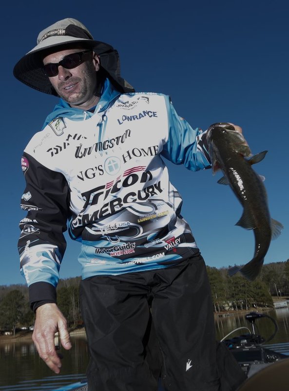 BASSMASTER Classic ALHY    798     .jpg :: first day of the BASSMASTER Classic Friday Feb. 21, 2014 in Guntersville, Ala. (Photo/Hal Yeager)