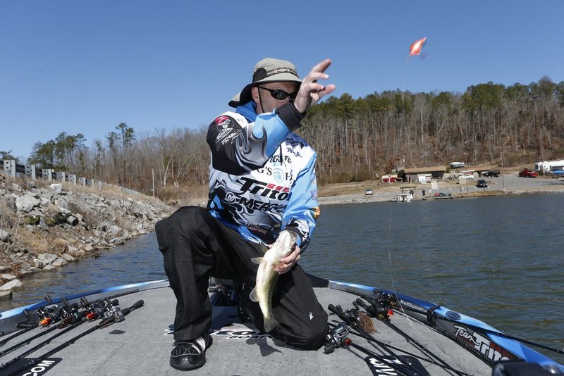 BASSMASTER Classic ALHY    980     .jpg :: first day of the BASSMASTER Classic Friday Feb. 21, 2014 in Guntersville, Ala. (Photo/Hal Yeager)