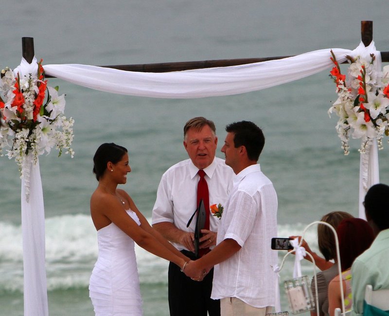 BEACH WEDDINGS  31.jpg