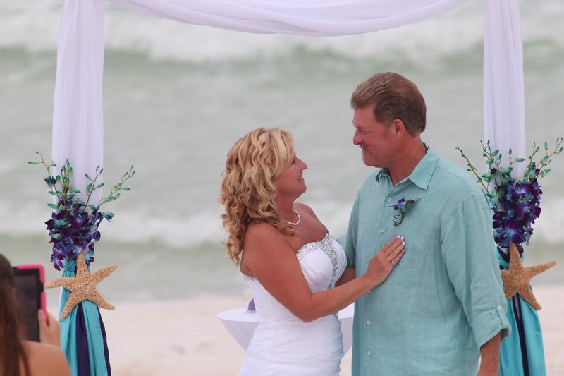 BEACH WEDDINGS  8.jpg