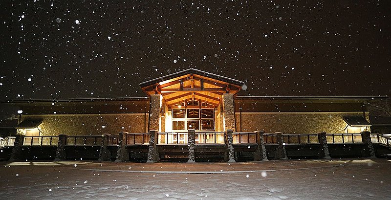 Canyon Center Snow   14.jpg :: for the second day in a row north Alabama Wednesday Feb. 12,  2014 in Fort Payne Ala.  (AP Photo/Hal Yeager)