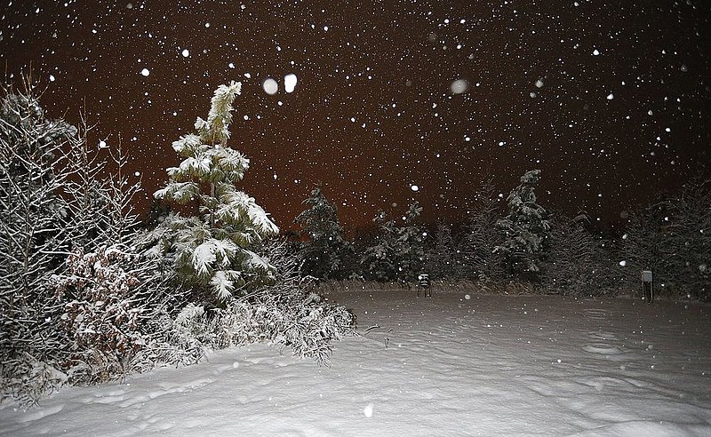 Canyon Center Snow   15.jpg :: for the second day in a row north Alabama Wednesday Feb. 12,  2014 in Fort Payne Ala.  (AP Photo/Hal Yeager)