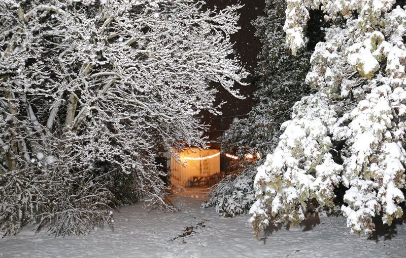 Canyon Center Snow   6.jpg :: for the second day in a row north Alabama Wednesday Feb. 12,  2014 in Fort Payne Ala.  (AP Photo/Hal Yeager)