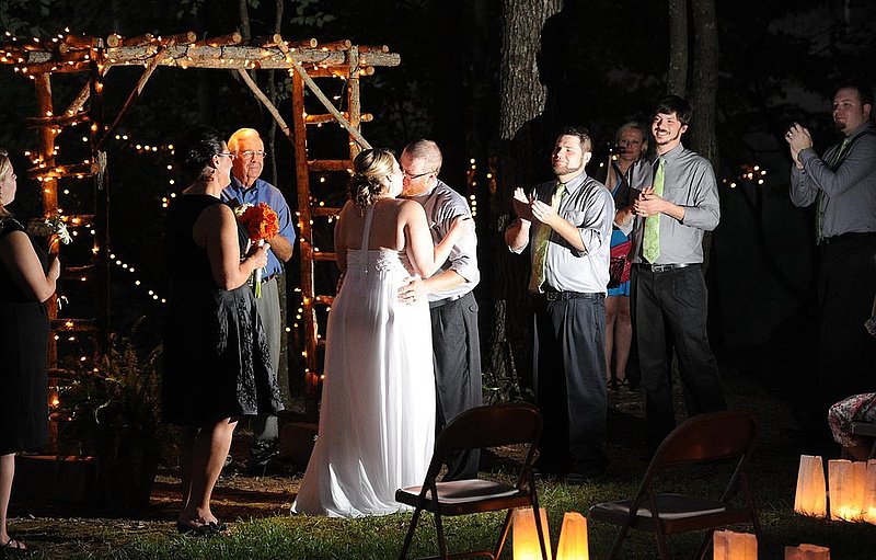 NICK AND ASHLEY WEDDING  15.jpg