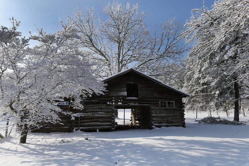 WINTER WEATHER ALHY101    167      A.jpg :: Thursday, Feb. 13,  2014 in Fort Payne Ala.  (AP Photo/Hal Yeager)