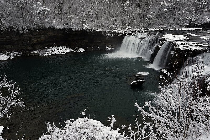 WINTER WEATHER ALHY101    471     .jpg :: as snow fell on north Alabama Tuesday Feb. 11,  2014 in Fort Payne Ala.  ( Photo/Hal Yeager)