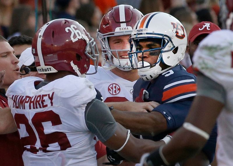 Alabama vs Auburn    1127.jpg