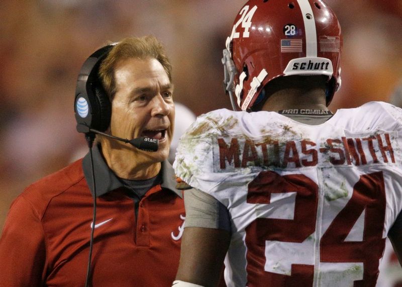 Alabama vs Auburn    2211.jpg