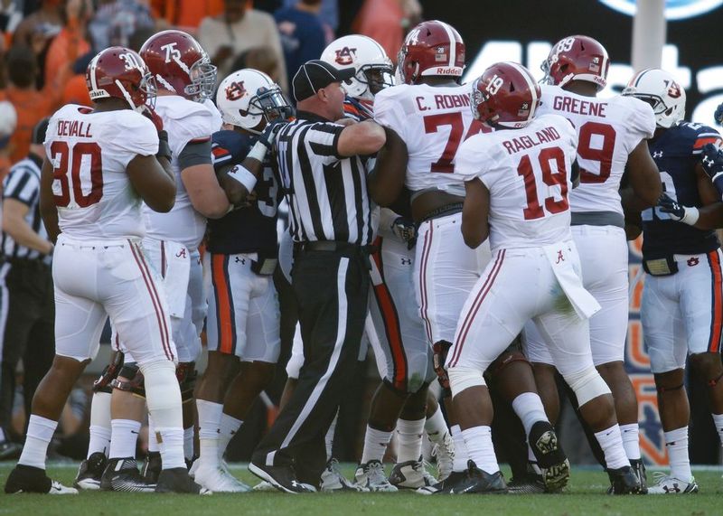 Alabama vs Auburn    824.jpg