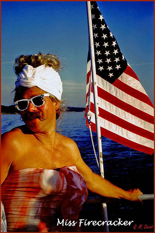 Miss Firecracker.jpg :: For further information and acquisition of this photo, please contact
DurstArt@aol.com To view comments, click on \